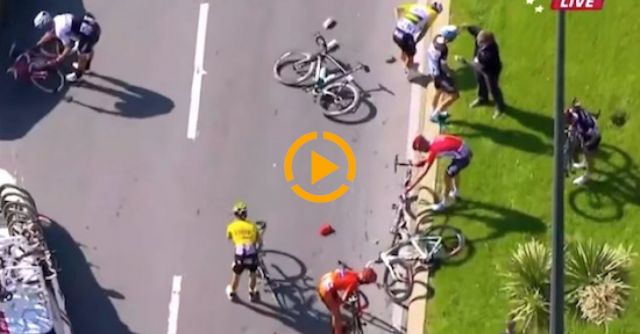 Huge Bicycle Crash At The Giro D'Italia 2015.