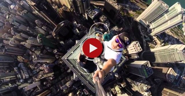 Crazy Selfie From Hong Kong Skyscraper