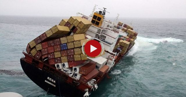 Video Footage Of The Container Ship Rena