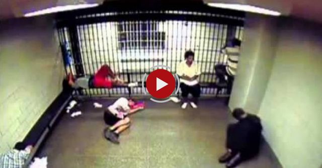 Bully Picks A Fight With The Wrong Guy In A Jail Cell (21+) Warning Graphic