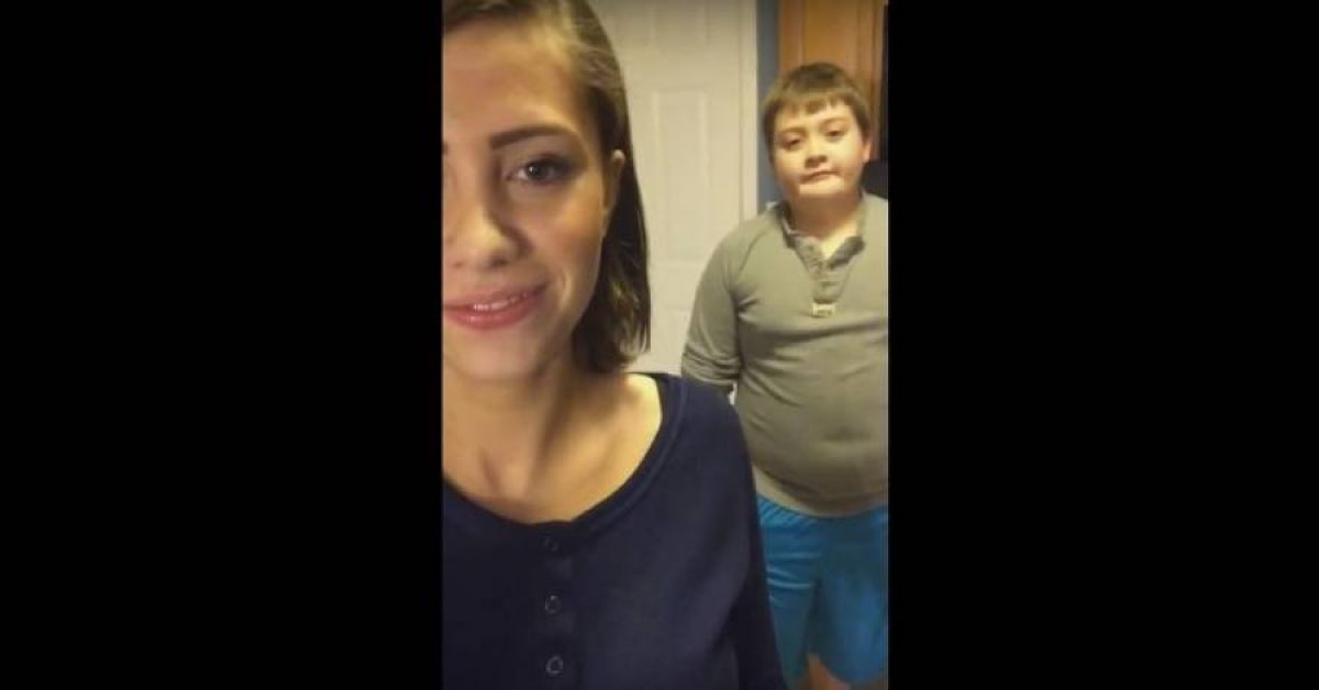 Girls Rips Fart So Bad Her Brother Is Genuinely Scared For His Life